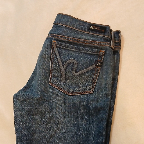 Blue Flare Wide Leg Jeans with Subtle Fading - Picture 2 of 12